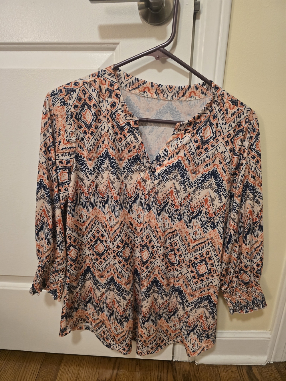 Women's Printed V-Neck Blouse in Peach & Navy